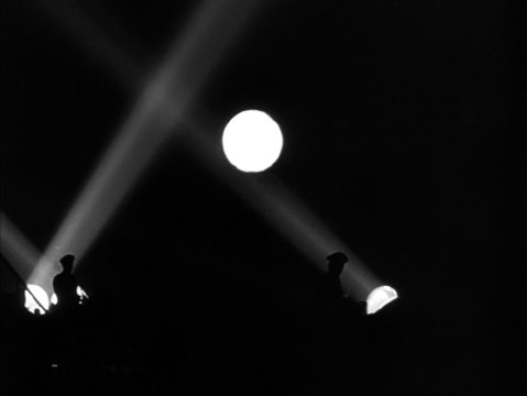 Quand la ville dort Bande-annonce VO