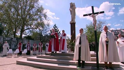 Vor drei Jahren brannte Notre-Dame: Macron besucht Baustelle