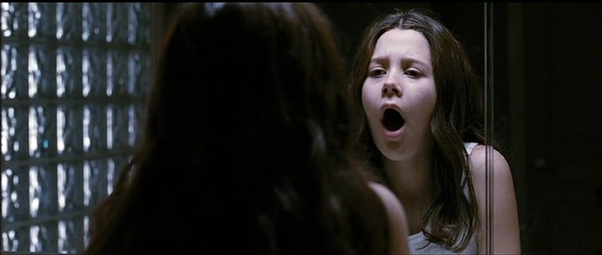 Possédée Extrait vidéo (2) VO