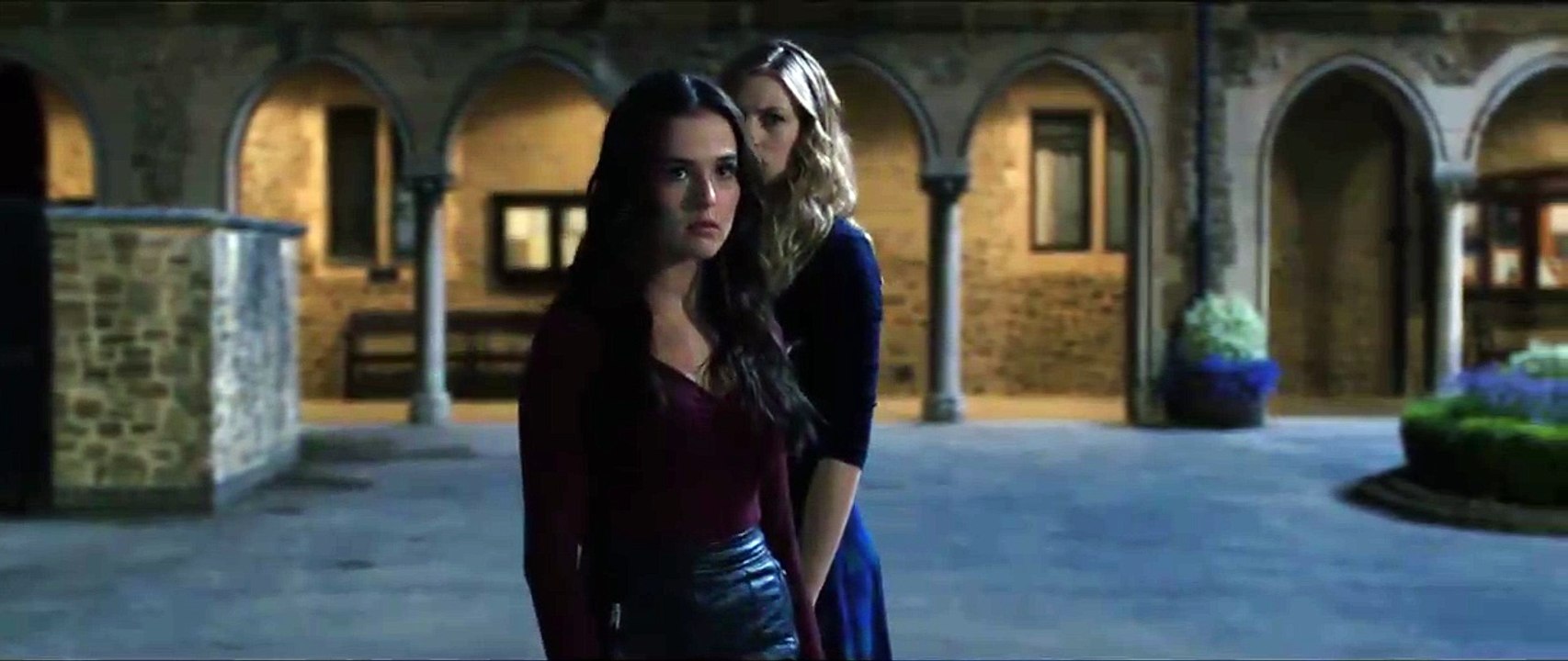 Vampire Academy - EXTRAIT VOST "Psychochien"