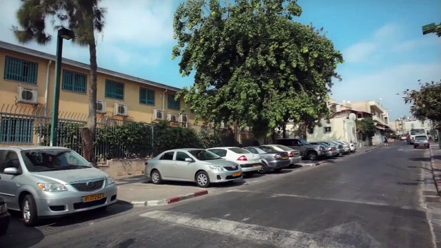 Dancing in Jaffa - EXTRAIT VOST On apprend à se connaitre