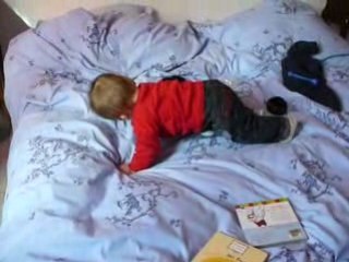 Paul tente le 4 pattes