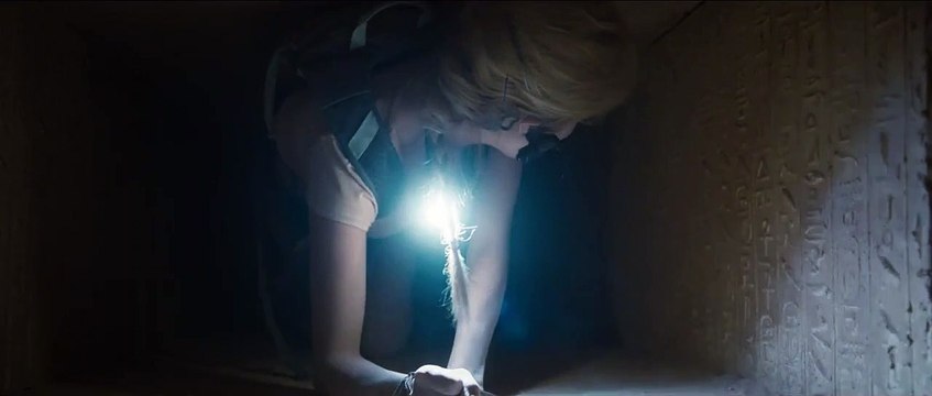 Pyramide - EXTRAIT VF Derrière toi