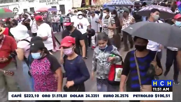 Instruye al niño en su camino y no se apartará de él | Un pequeño representa a Jesús este Viernes Santo