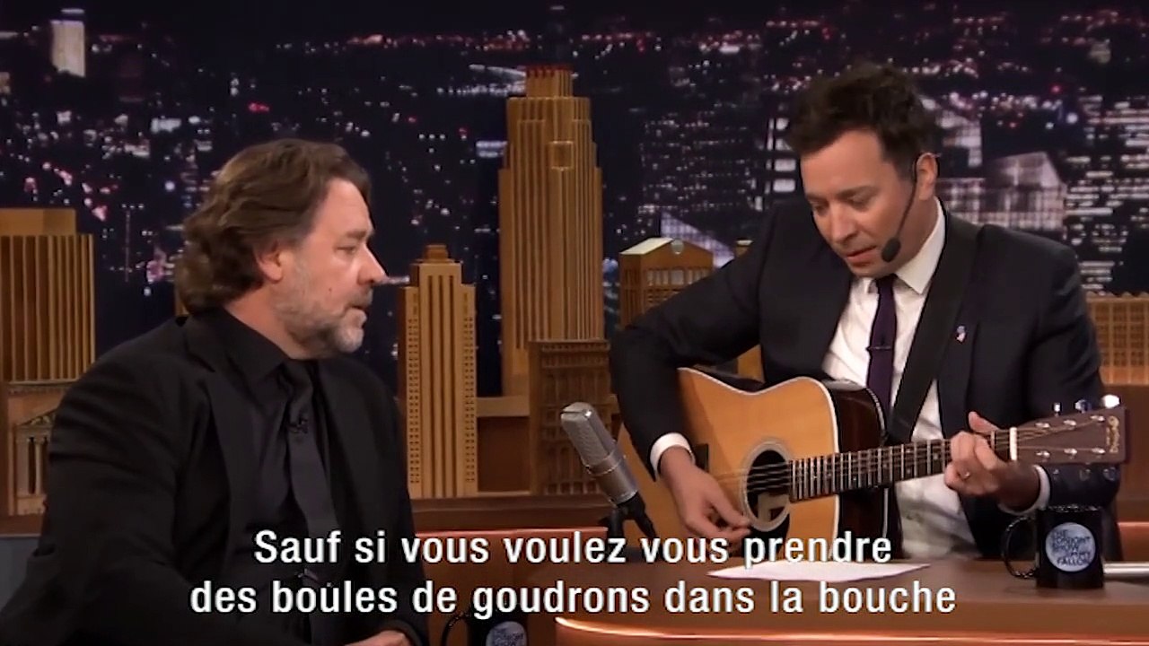 Russell Crowe et Jimmy Fallon chantent une chanson humanitaire