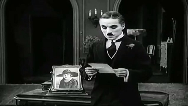 Charlot et le masque de fer - EXTRAIT VF Le mari solitaire