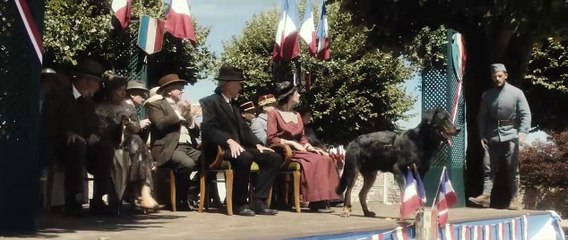 Le Collier rouge Bande-annonce VF