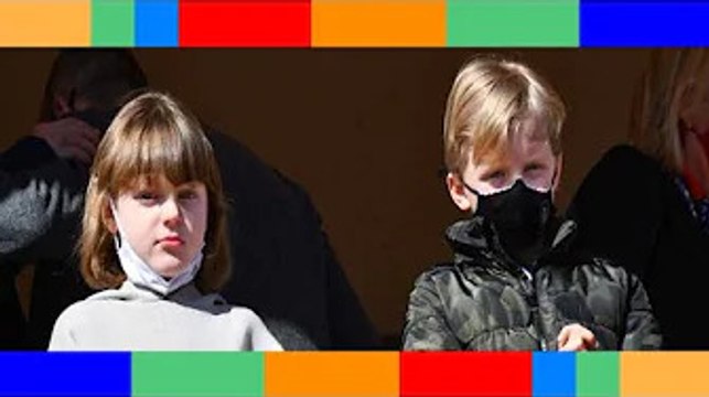 Albert II de Monaco malade, Charlene invisible qui garde les jumeaux Jacques et Gabriella