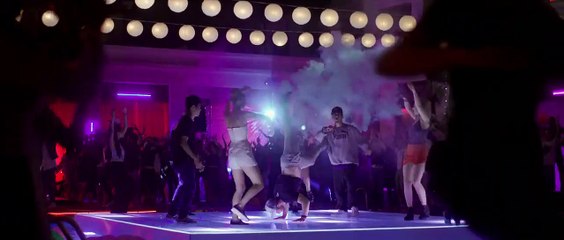 Mom Bande-annonce VO