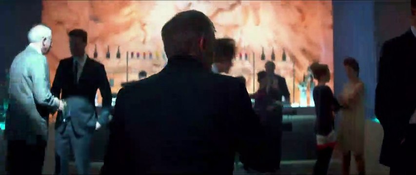 3 Days to Kill - EXTRAIT VF La fête