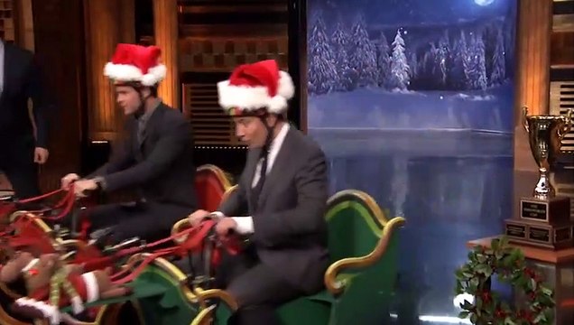 Chris Hemsworth fait une course en traineau !