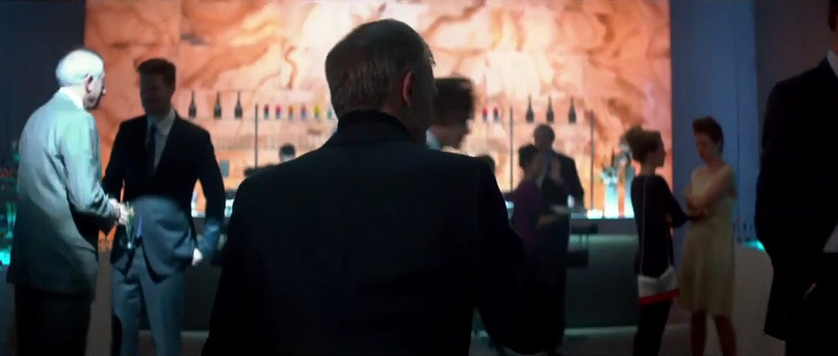 3 Days to Kill - EXTRAIT VOST "La fête"