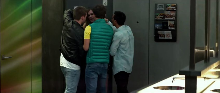 3 Days to Kill - EXTRAIT VOST L'agression