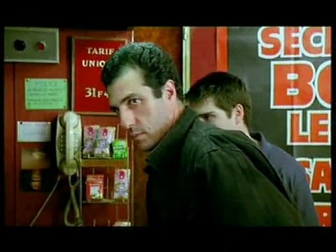 La Chatte à deux têtes Extrait vidéo VF