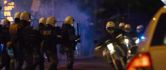 Jason Bourne - EXTRAIT VOST "Bourne vole une moto"