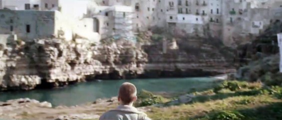 Spring Bande-annonce VO