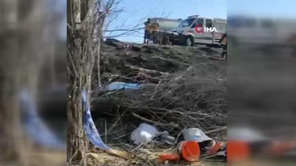 Ağrı'da feci kaza... Kamyonun şarampole devrilmesi sonucu 5 kişi hayatını kaybetti