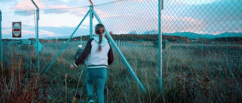 Opération Arctique Bande-annonce VF