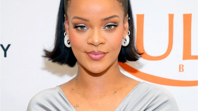 VOICI : Rumeurs d’infidélité entre Rihanna et A$AP Rocky : la créatrice Amina Muaddi répond fermement