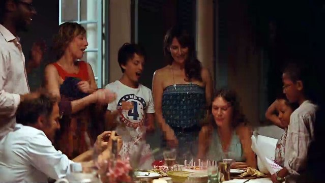 Jeune & Jolie Bande-annonce VF
