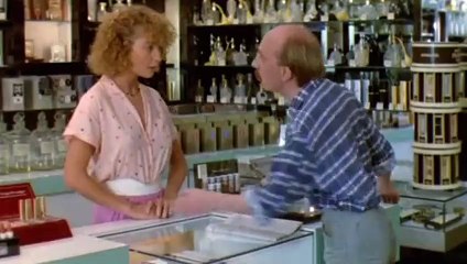 Viens chez moi, j&#039;habite chez une copine Bande-annonce VF