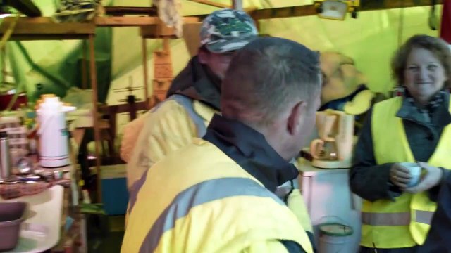 L’Âcre parfum des immortelles BONUS Le court-métrage : GILETS JAUNES : Rond-Point de Montabon