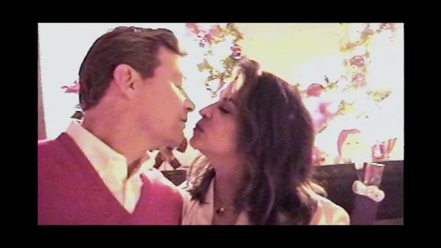 Truth Be Told - saison 1 Bande-annonce VO