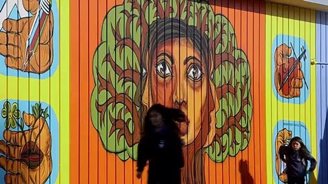 Happy, la Méditation à l'école Bande-annonce VF