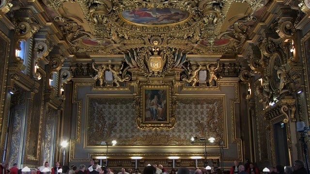 Retour au Palais Teaser VF