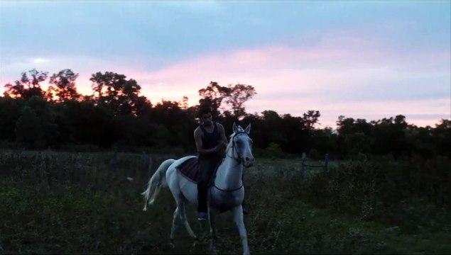 Les chansons que mes frères m’ont apprises - EXTRAIT VOST Dresser un cheval