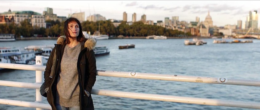 Une femme heureuse EXTRAIT VO Promenade