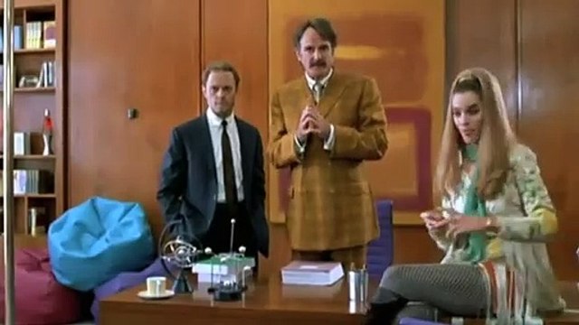 Isn't She Great Bande-annonce VO