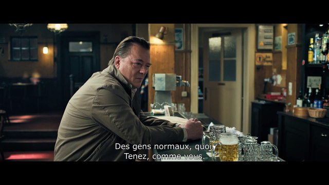 Next Door EXTRAIT VO Des gens corrects