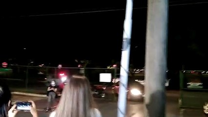 Envolvido no esfaqueamento do jornalista Gabriel Luiz chega à delegacia