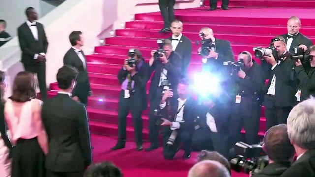Cannes 2015 - L'équipe de Marguerite et Julien sur le tapis rouge le 18 mai