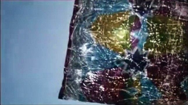 Mille mois Bande-annonce VO