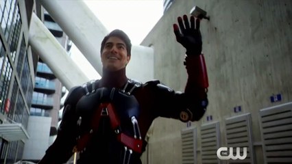 DC&#039;s Legends of Tomorrow - Saison 1 : Teaser "ATOM" VO