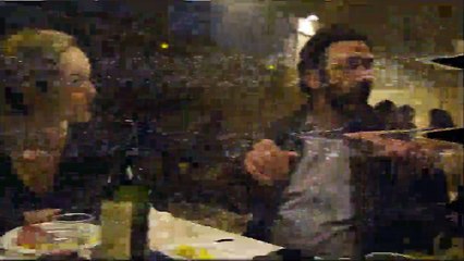 Play TEASER "Premiers mots"