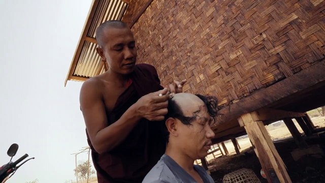 14 pommes Bande-annonce VF