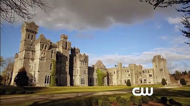 Reign : le destin d'une reine - saison 1 Bande-annonce (2) VO