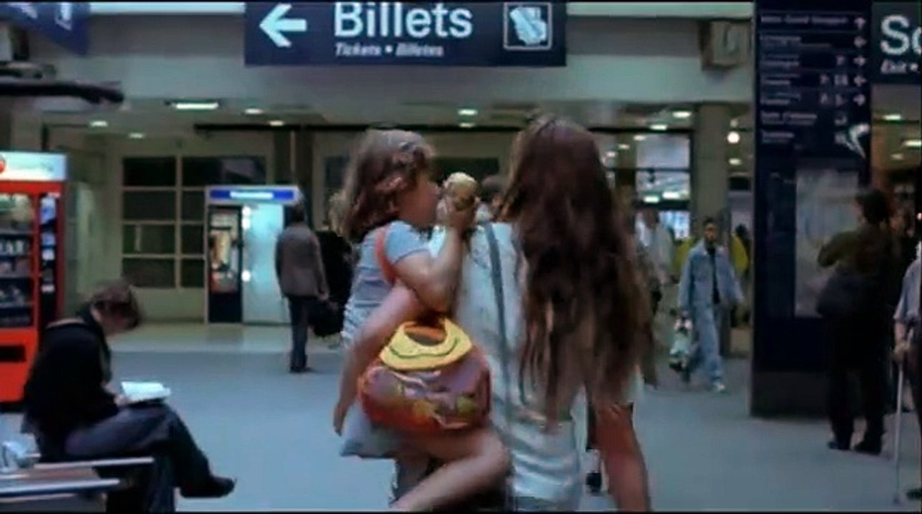 Non ma fille, tu n'iras pas danser Bande-annonce VF