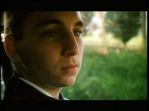 Dix-sept ans Bande-annonce VF