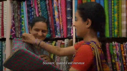 Monsieur EXTRAIT VO "Tour de moto"