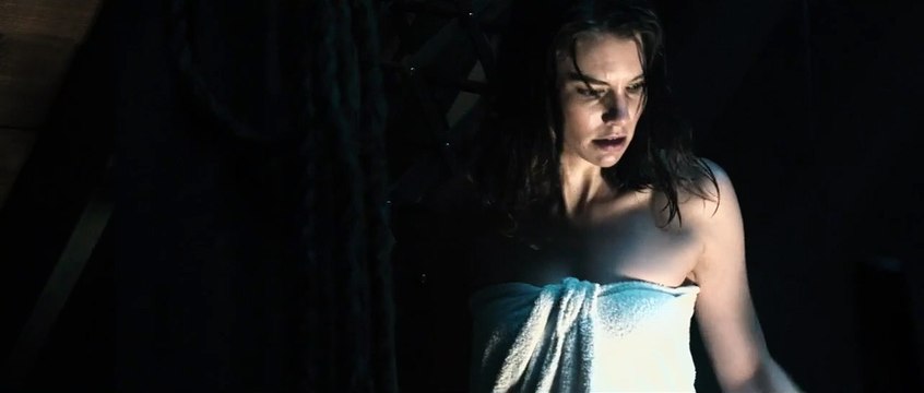 The Boy - EXTRAIT VOST Ne jamais le quitter des yeux…