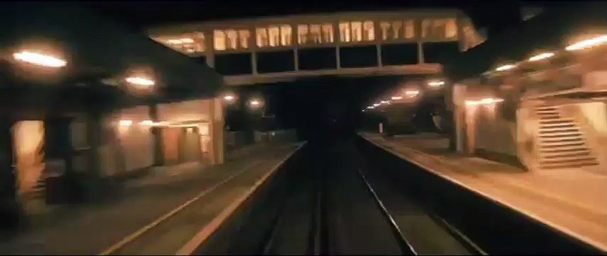 Last Passenger Bande-annonce VO