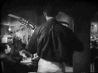 Un baquet de sang Bande-annonce VO