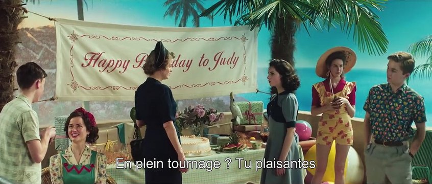Judy EXTRAIT VO La piscine