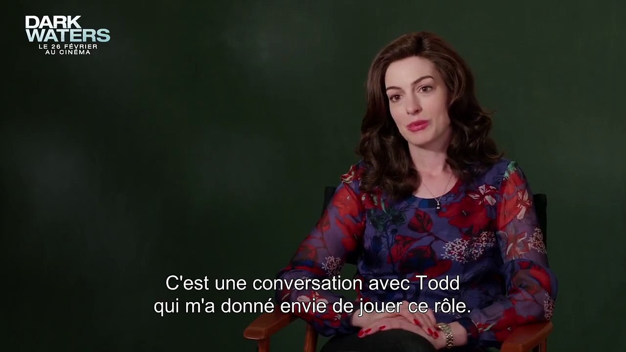 Dark Waters BONUS VO "Anne Hathaway parle de son personnage"