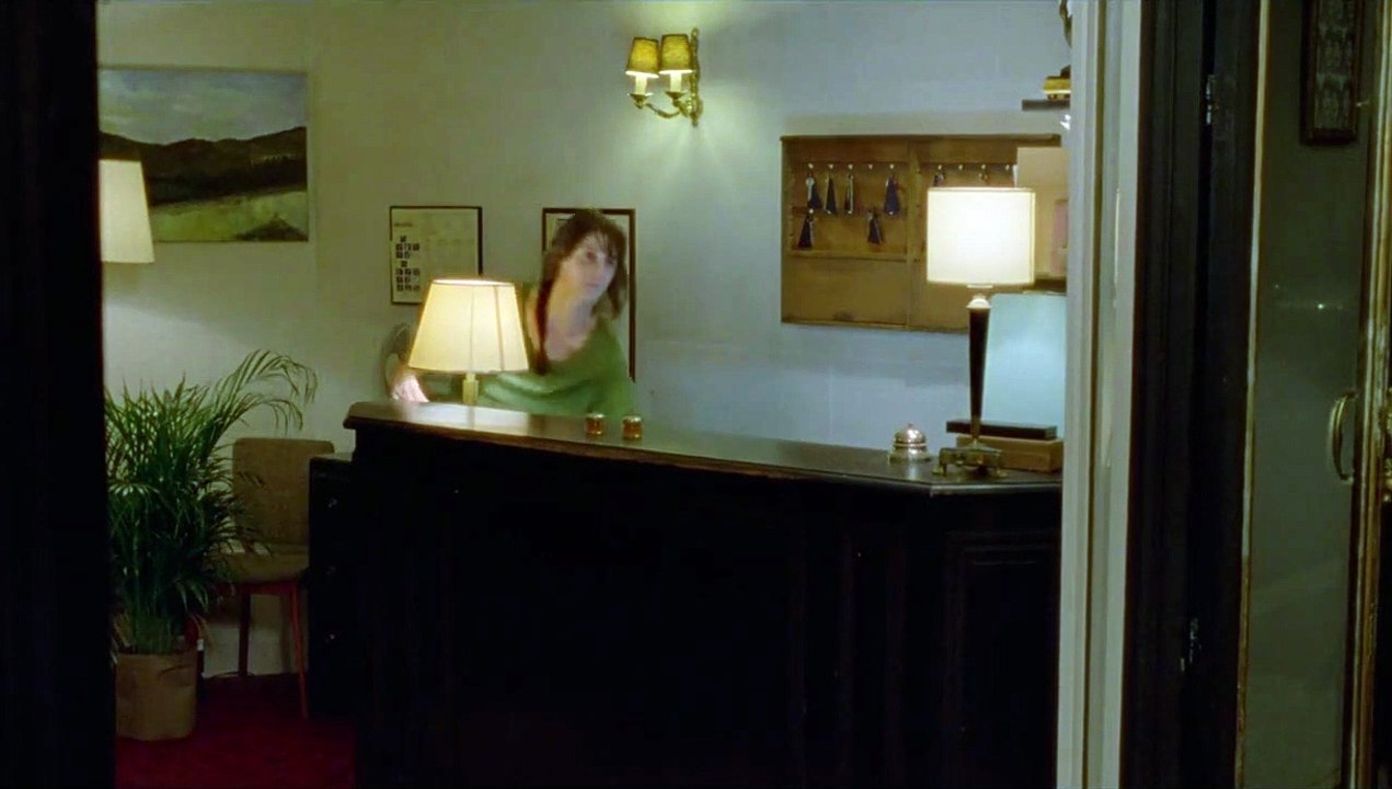 Ce sentiment de l'été - EXTRAIT "Zoé et Lawrence visitent l'hôtel parisien"