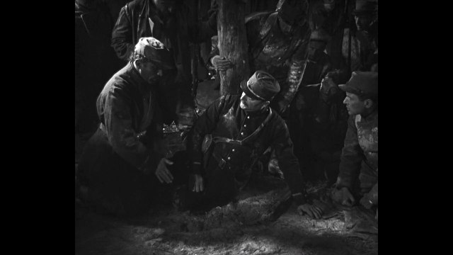 Les Croix de bois - EXTRAIT Et nous ?